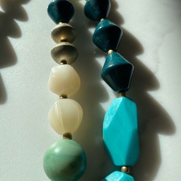 Anthropology Statement Necklace - Picture 4 of 8